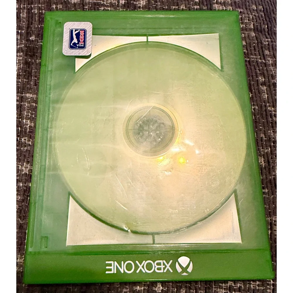 EA Sports FIFA 18 Video Game Xbox One Good Physical Disc Case